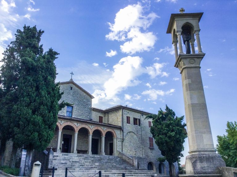 San Marinon krikkorakennus.