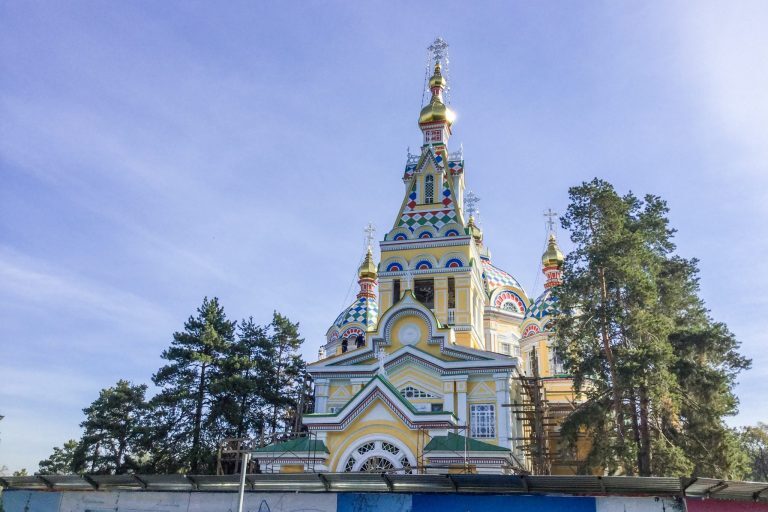 Keltainen ortodoksikirkko