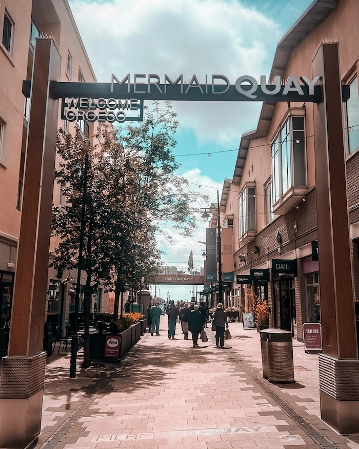 Cardiff bayn katua Cardiffissa, Walesissä